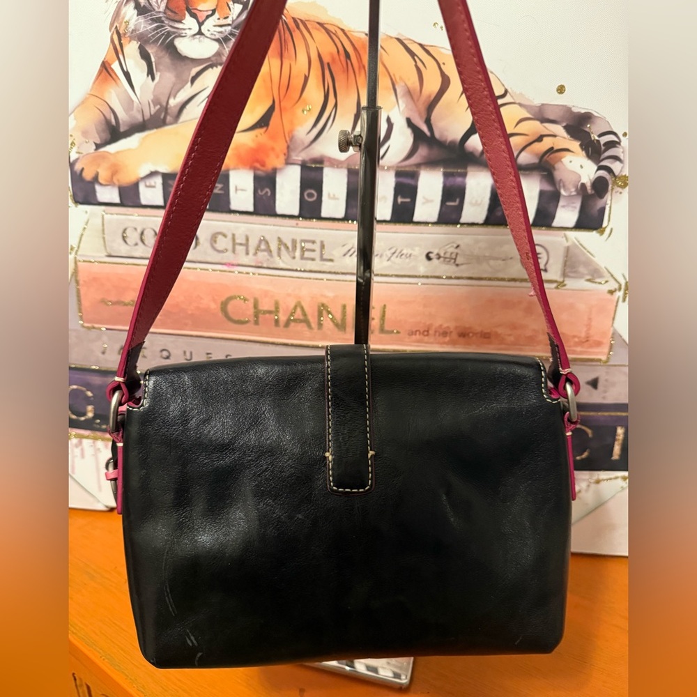Dooney &  Bourke Black Leather Shoulder Bag with Pink Strap and Heart Accent - Picture 2 of 14